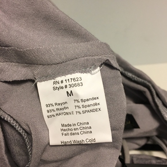 Off shoulder/open back Top - Picture 6 of 6